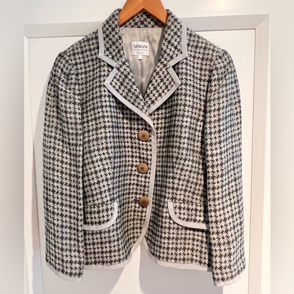 Armani Collezioni Women's Black and Silver Houndstooth Blazer